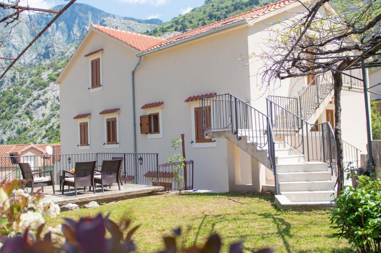 Apartments Mezini 11 Kotor Exterior foto
